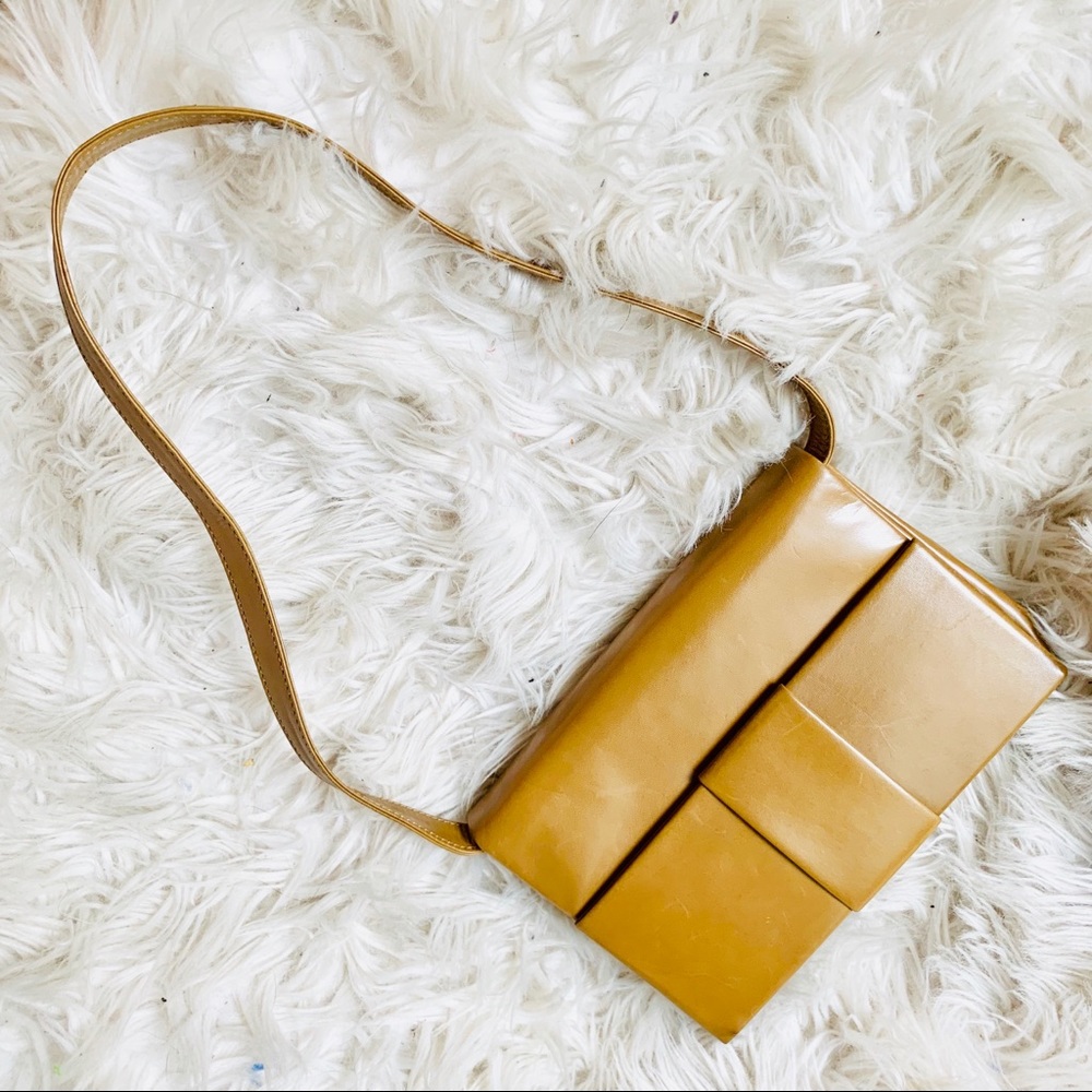 Rodo Italian Leather Shoulder Bag 🥰